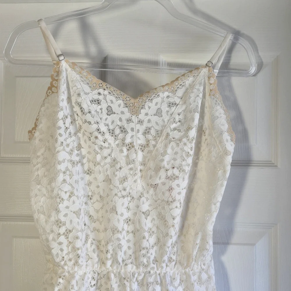 Victoria’s Secret Lace Teddy Nightie Sexy Size M‎ Off White Lingerie Romper